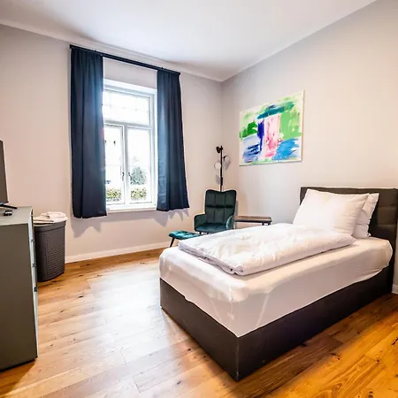 4 Neues Luxurioeses Terrasse Tolle Einzelbetten Ruhig